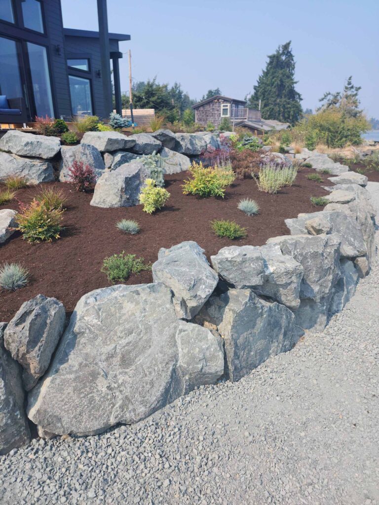 20230825_120104-scaled Landscaping example: Several retaining walls with foliage